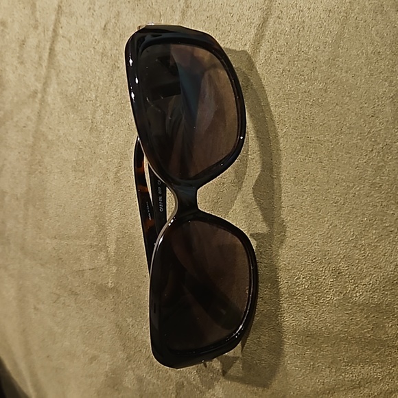Accessories - Tommy H sunglasses